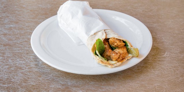 Hummus Chicken Wrap