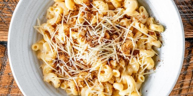 Classic Mac N' Cheese