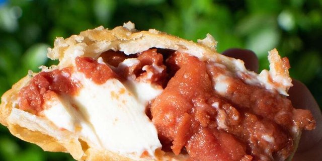 Guava & Cream Cheese Mini Empanadas (25 Pieces)