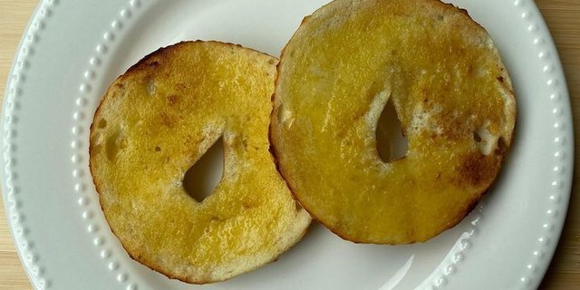 Bagel w/ Butter