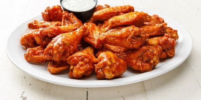 Hand-Breaded Chicken Wing Platter