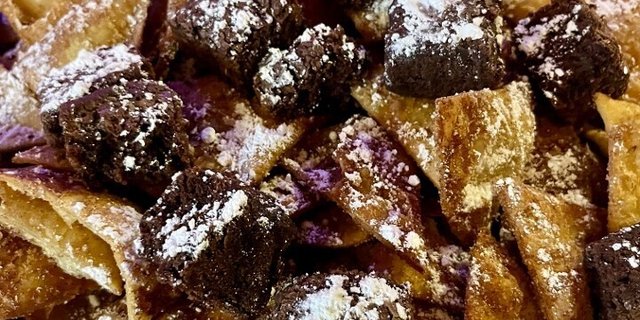 Sopapilla and Ghirardelli Brownie Tray