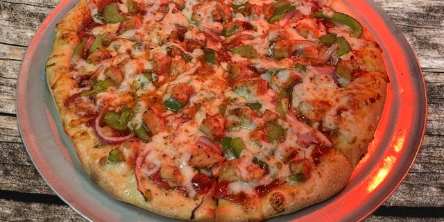 BBQ Chicken Combo Pizza