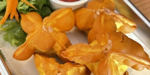 Crab Rangoon