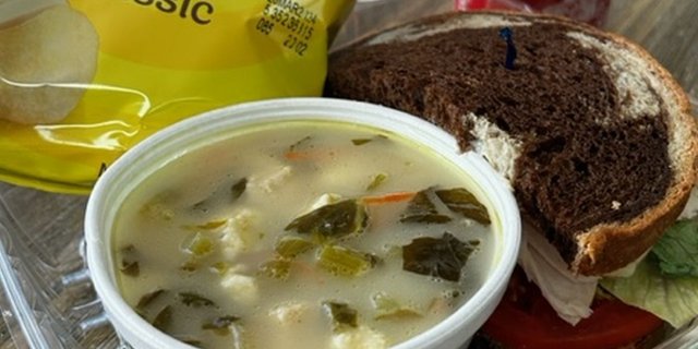 Lunchbox w/ Soup