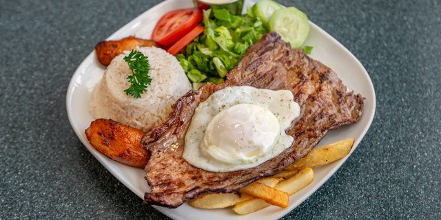 Bistec a lo Pobre