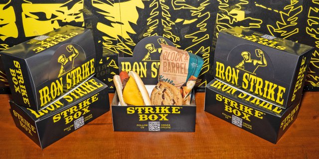 Strike Dog Boxed Lunch