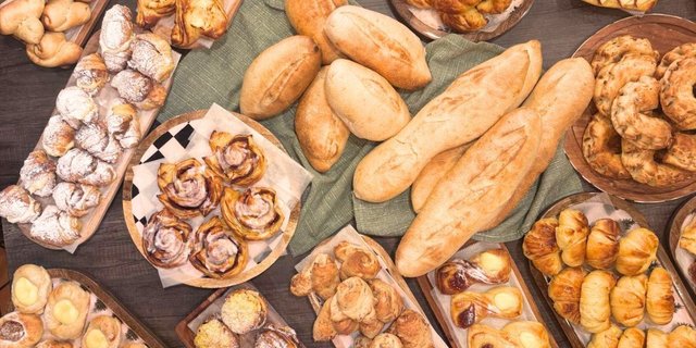 Facturas & Bizcochos (Sweet & Savory Pastry Mix)