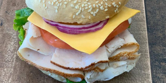 Turkey Run Bagel Sandwich