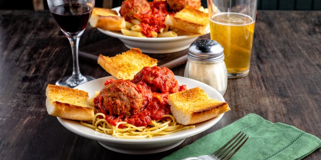 Spaghetti & Meatballs