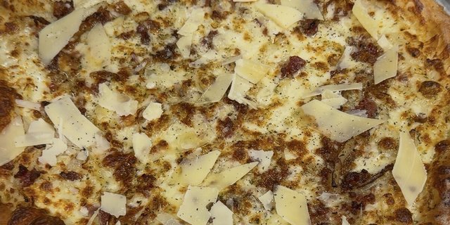 Carbonara Pizza