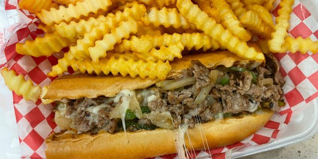 Halal Philly Cheesesteak w/ Chips Boxed Lunch