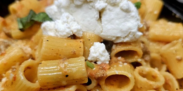 Rigatoni Bolognese