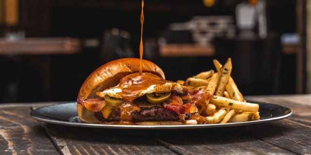 Jalapeño Egg Burger