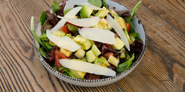 Mixed Lettuces & Avocado Salad