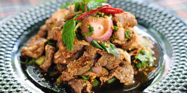 Nam Tok Nue Salad