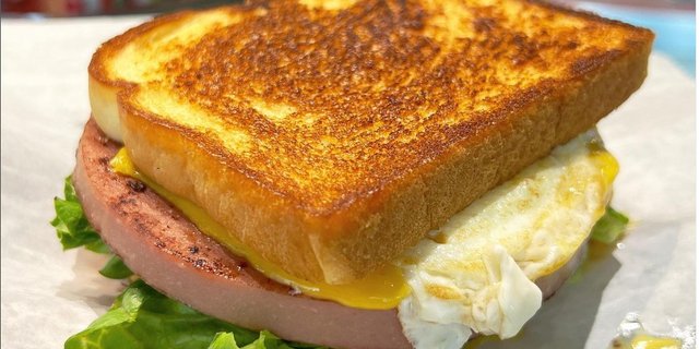 Fried Bologna Sandwich
