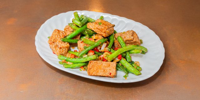 Spicy Dry Braised String Beans