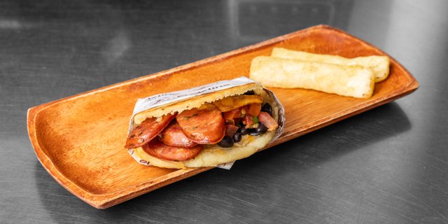 Chori Arepa