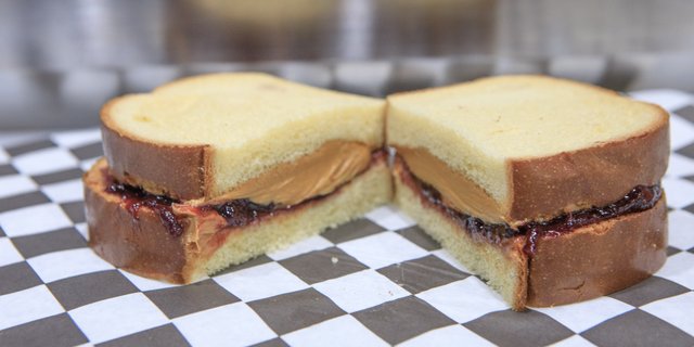 PB&J Classic Boxed Lunch