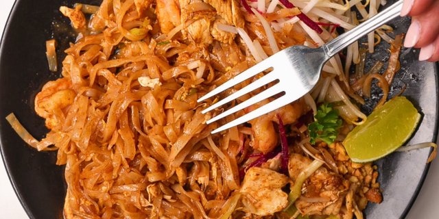 Pad Thai  Tray