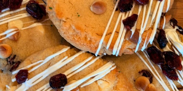6-Pack White Chocolate Cranberry Cookie