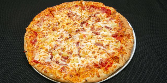 Hawaiian Pizza