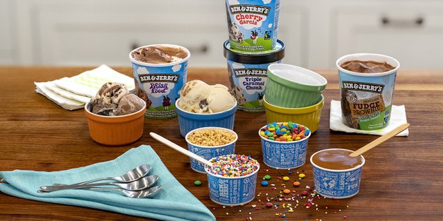 Build-Your-Own Ice Cream Sundae Party