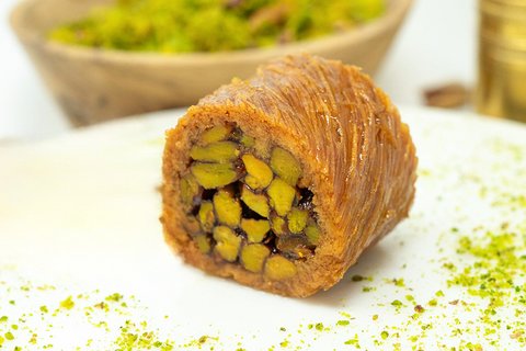Halep Burma w/ Pistachio Kataifi