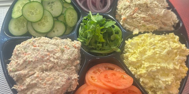 Deluxe Sampler Breakfast Package