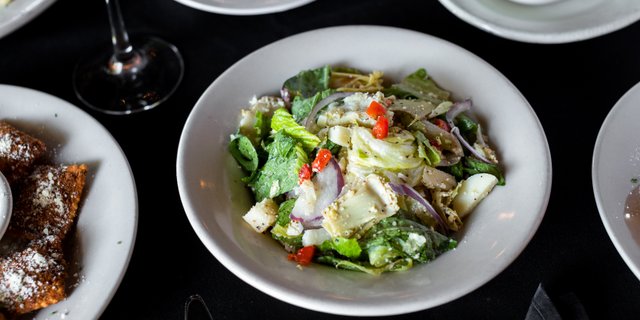 Lomonte's Famous House Salad Tray