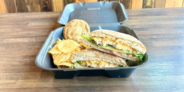 Gluten-Friendly Pimento Cheese Sandwich Box