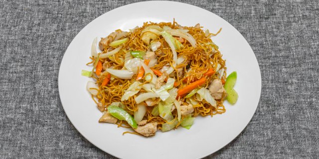 Chicken Lo Mein