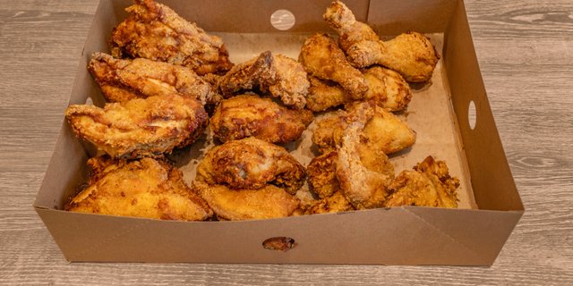 16-Piece Chicken Tray