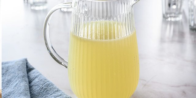 Half-Gallon Lemonade