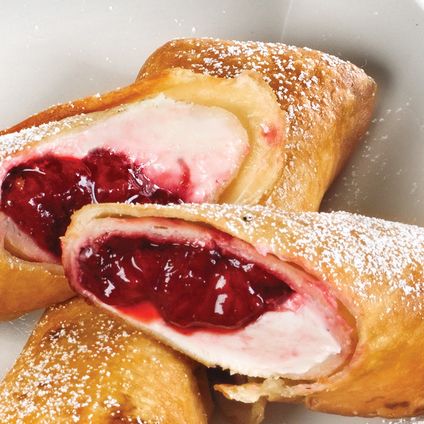 Strawberry & Cream Cheese Crispers