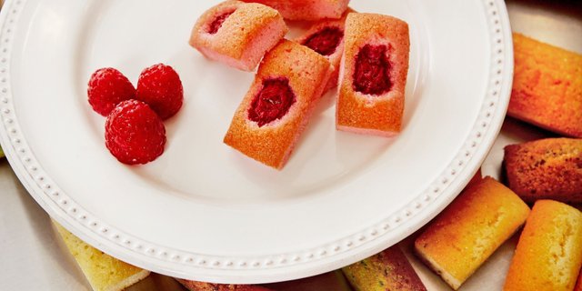 Raspberry Financier