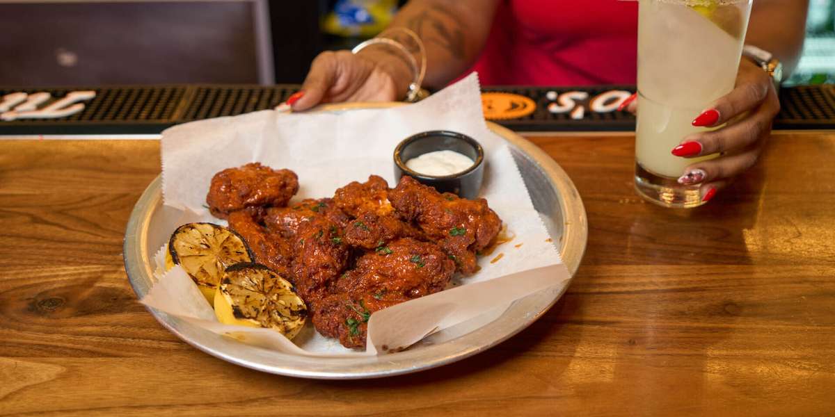 Hoodfellas Bistro & Catering in Baltimore, MD 7 N Calvert St