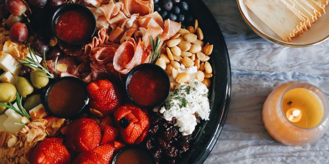 Charcuterie Box