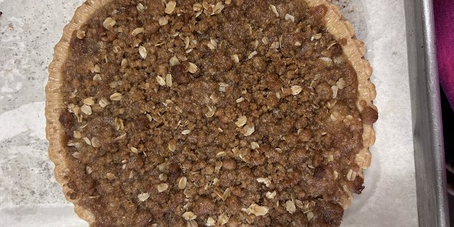 Apple w/ Crumb Topping Pie