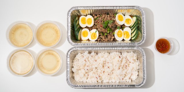 Pad Ka-Phrao w/ Rice Pan