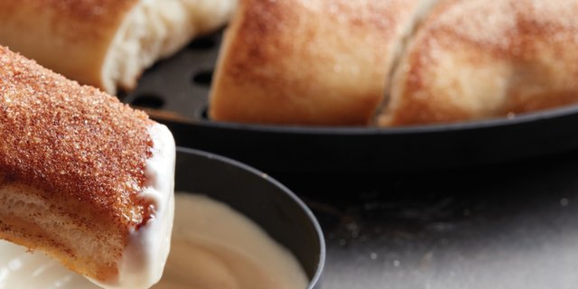 Cinnamon Breadsticks