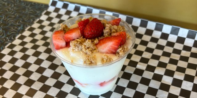 Individual Yogurt Parfait w/ Granola & Fresh Berries
