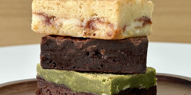 Guava Cream Cheese Brownie