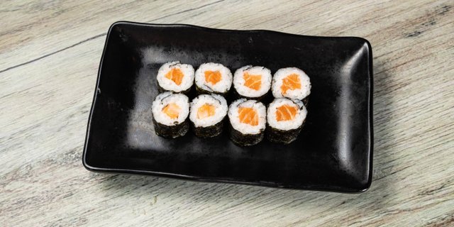 Salmon Roll
