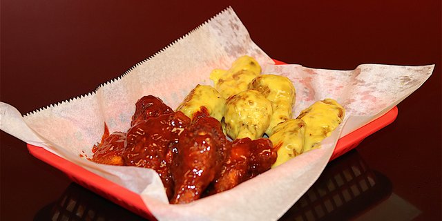 12 Wings