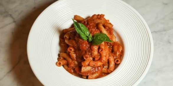 Pomodoro e Parmigiano Pasta