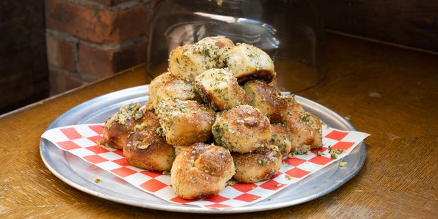 Garlic Knots