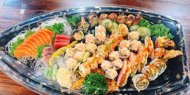 Sushi Special Roll Platter
