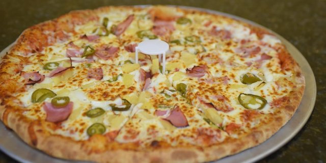 Hawaiian Pizza